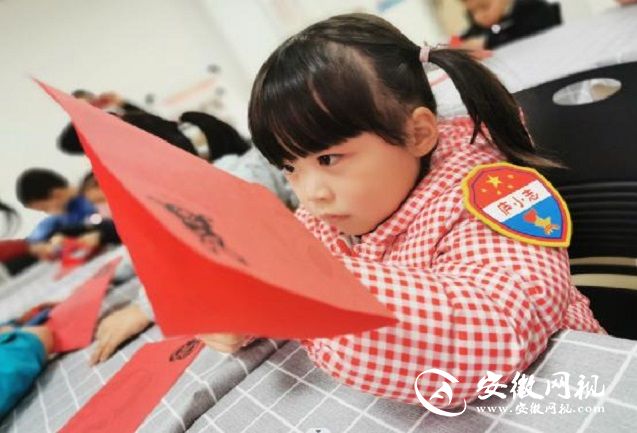 5feac8613efb3a1aee8b73351ab20b56.jpg